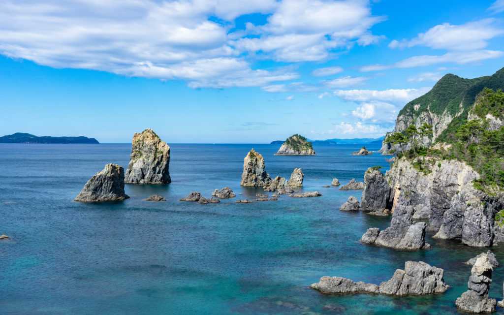 絶景の宝庫「青海島」で神秘体験！ダイナミックな自然にドキドキッ！