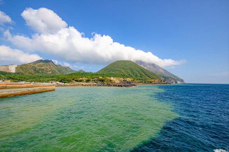 ユニークな自然と文化が残る鹿児島県三島村の有人島を徹底解説！