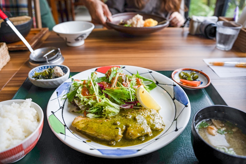 奄美大島の食材を楽しめるレストラン「forest」のランチと行き方をご紹介