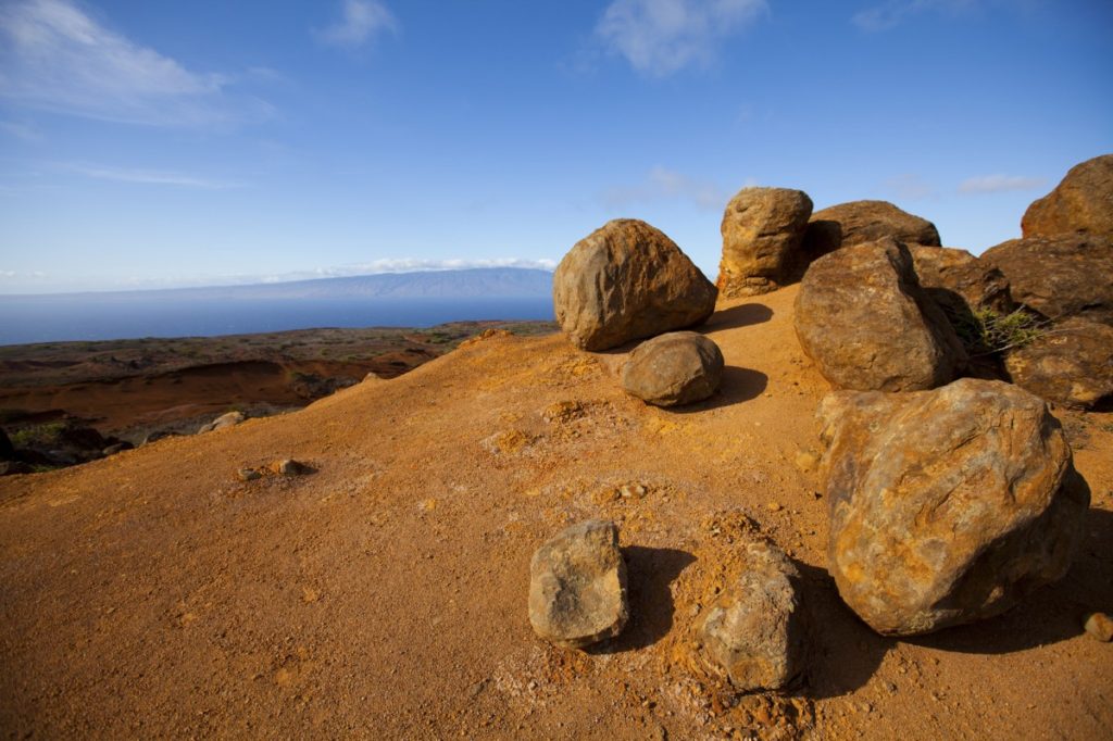 【ケアヒアカヴェロ】ハワイ・ラナイ島の自然石の庭園