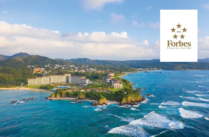 ハレクラニ沖縄、世界有数のトラベルガイドで“5つ星ホテル”称号を獲得！