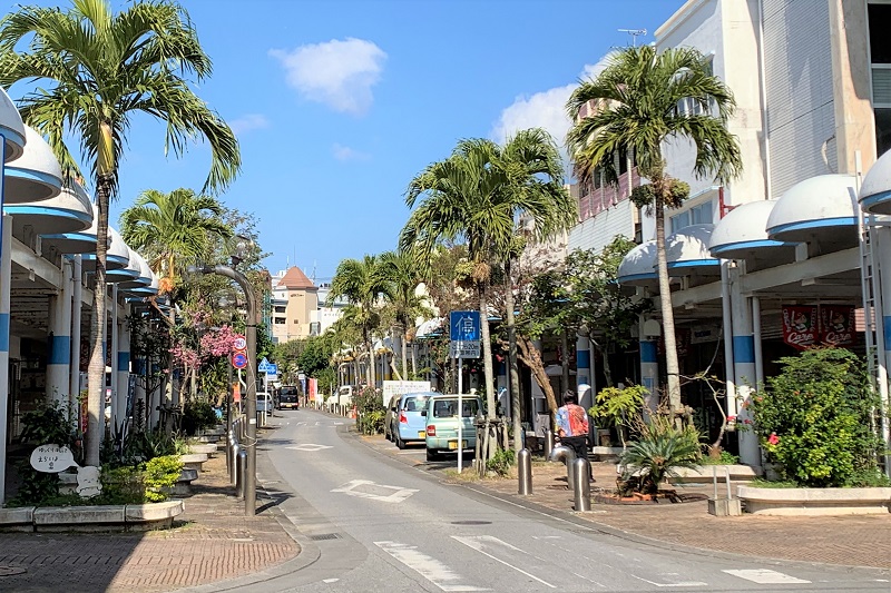 【パークアベニュー】まるで外国！？異国情緒と文化を楽しめる沖縄市の街