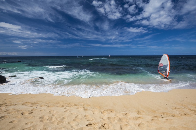 【ホオキパ・ビーチ】ハワイ・マウイ島で世界中のウィンドサーファーが集まるビーチ