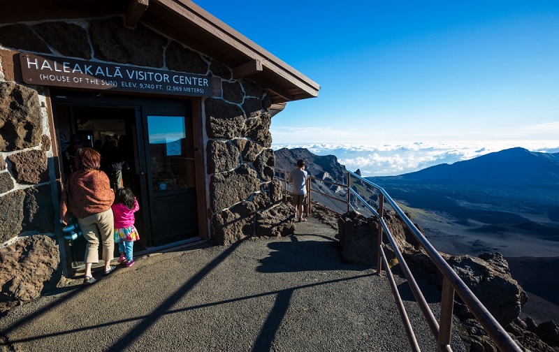 【ハレアカラ・ビジター・センター】ハワイ・マウイ島の火口にある登山施設