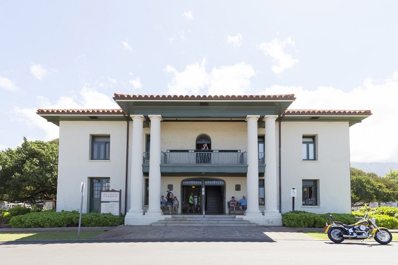 オールド・ラハイナ・コートハウス | ハワイ・マウイ島の観光の拠点になった元裁判所
