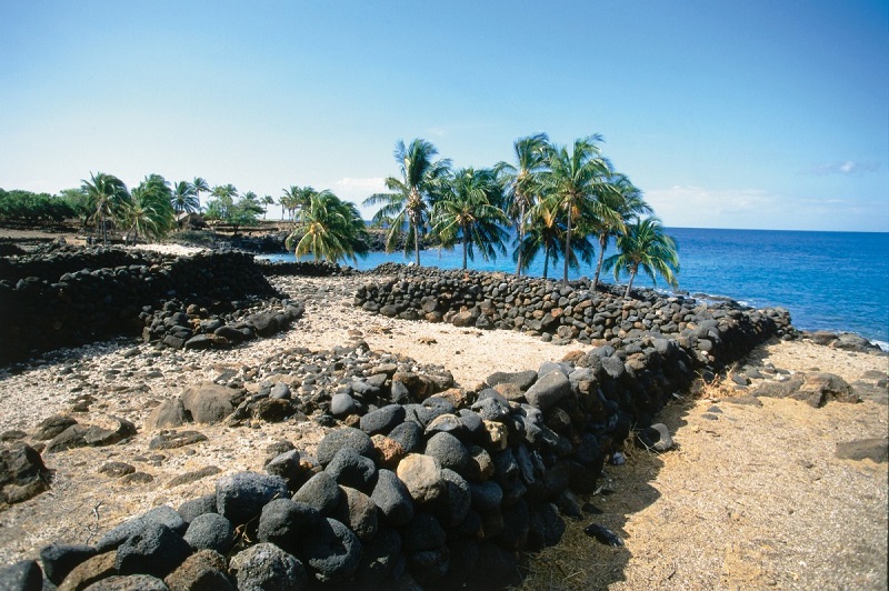 【ラパカヒ州立歴史公園】ハワイ島に残る600年の歴史ある漁村の史跡公園