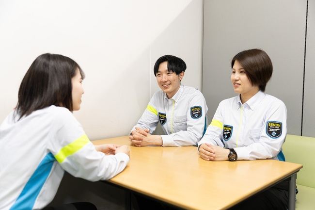 八丈島_株式会社セノン・談話(屋内)_島職