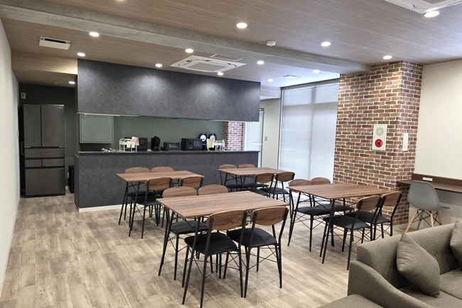 父島_小笠原グリーン株式会社（シェアハウス）_島職