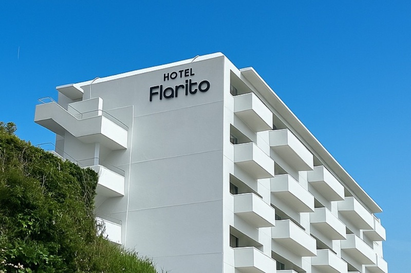 潮風と水平線に溶け込むリトリートホテル「HOTEL Flarito 伊豆大島」2026年8月開業
