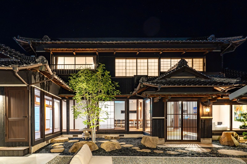 香川県・直島に築50年の古民家を改装した一棟貸しの宿「Sumu」開業